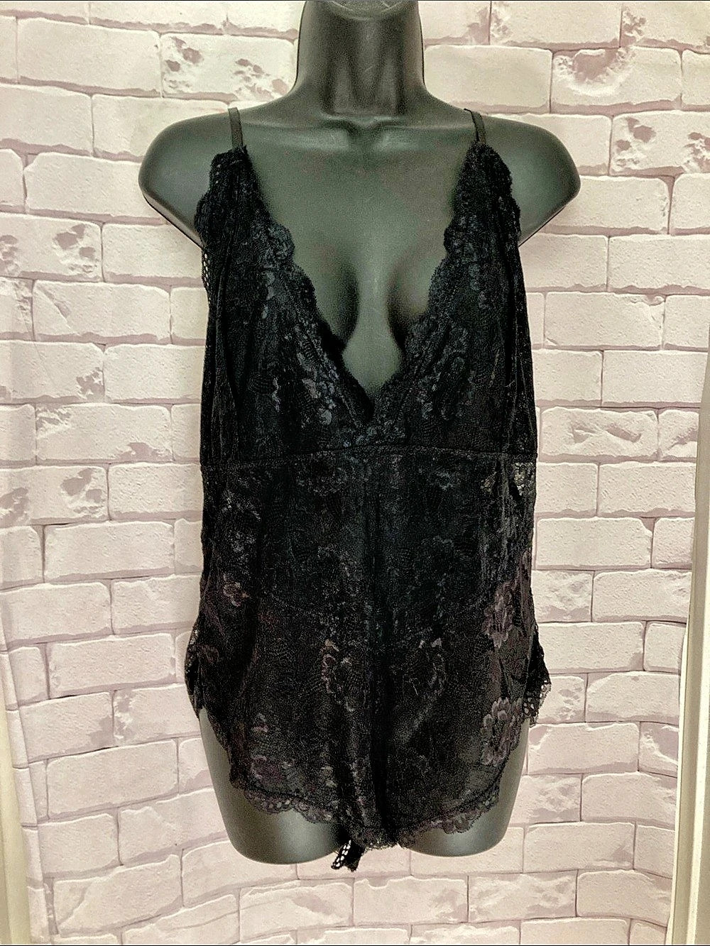 Black Floral Lace negligee. NEVER worn